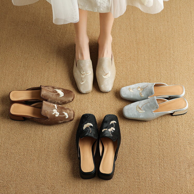 Embroidered Leather Mule Slippers with Chunky Heel