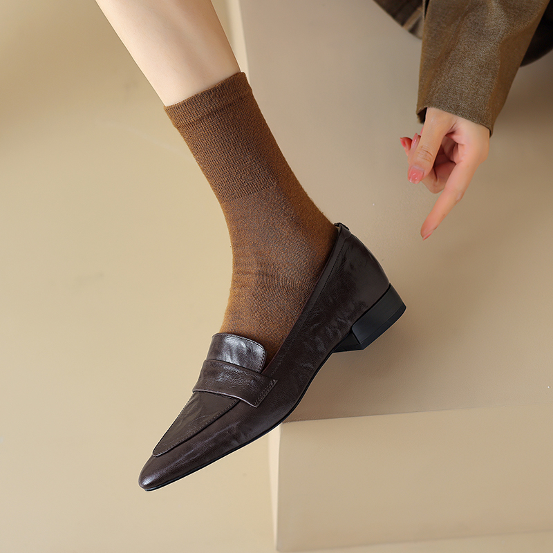 Women’s Leather Loafers Low Chunky Heel Pointed Toe Slip-On