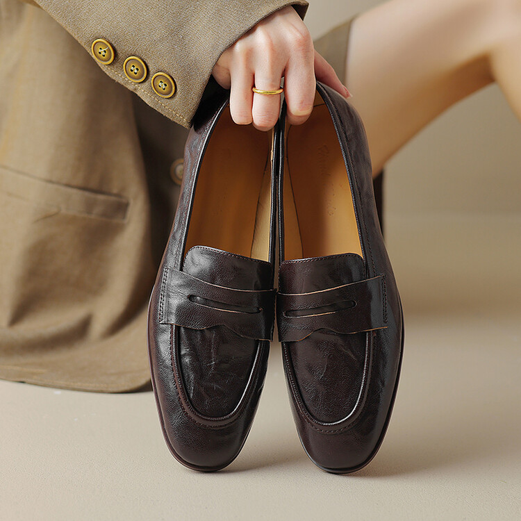Women's Leather Loafers Low Chunky Heel Slip-On Shoes - Image 5